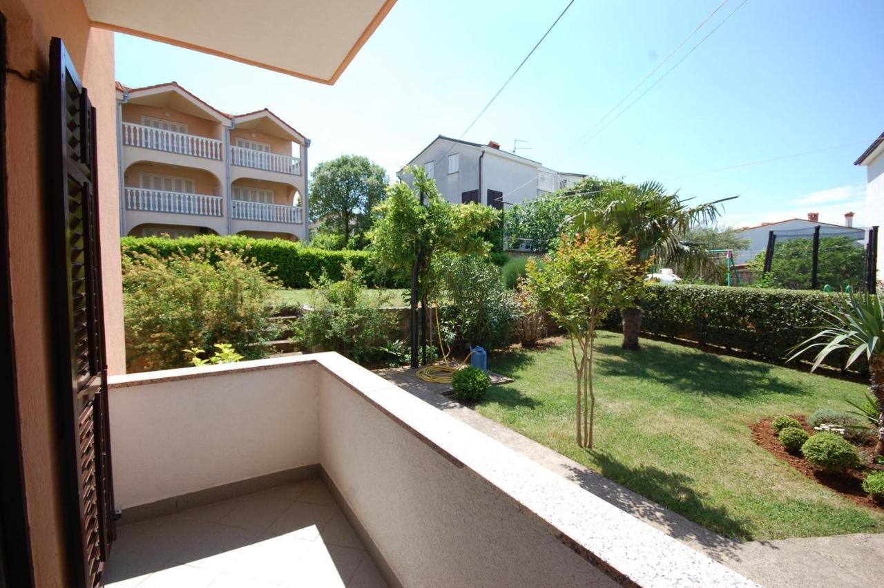 Apartments Andrea By El-Pi Tours نجيفيش المظهر الخارجي الصورة